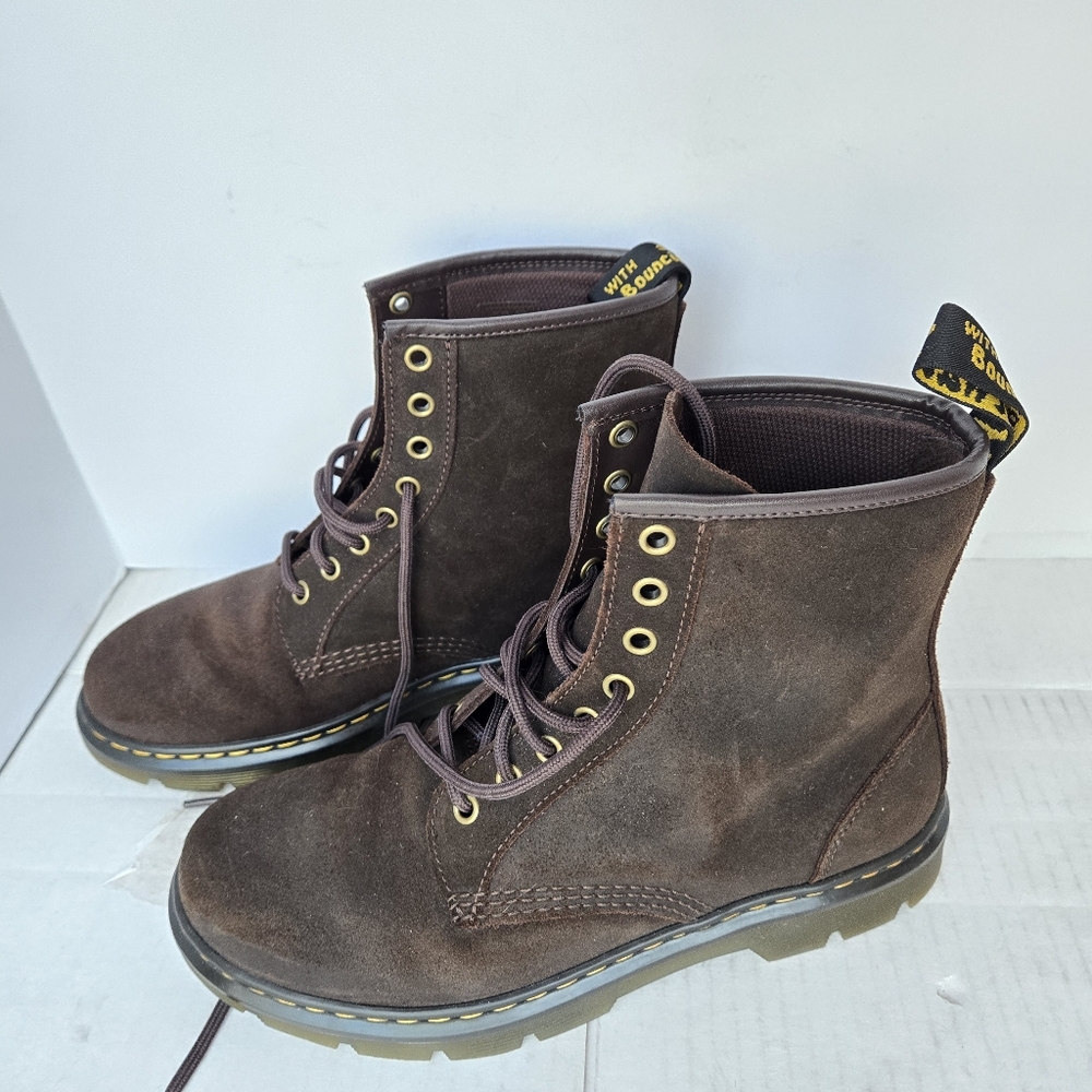 Dr. Marten Aprile 8 Eye Boots